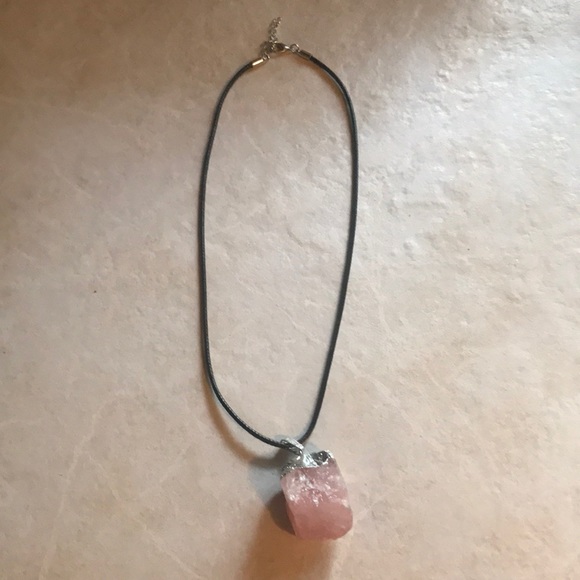 Pink Stone necklace - Picture 1 of 2